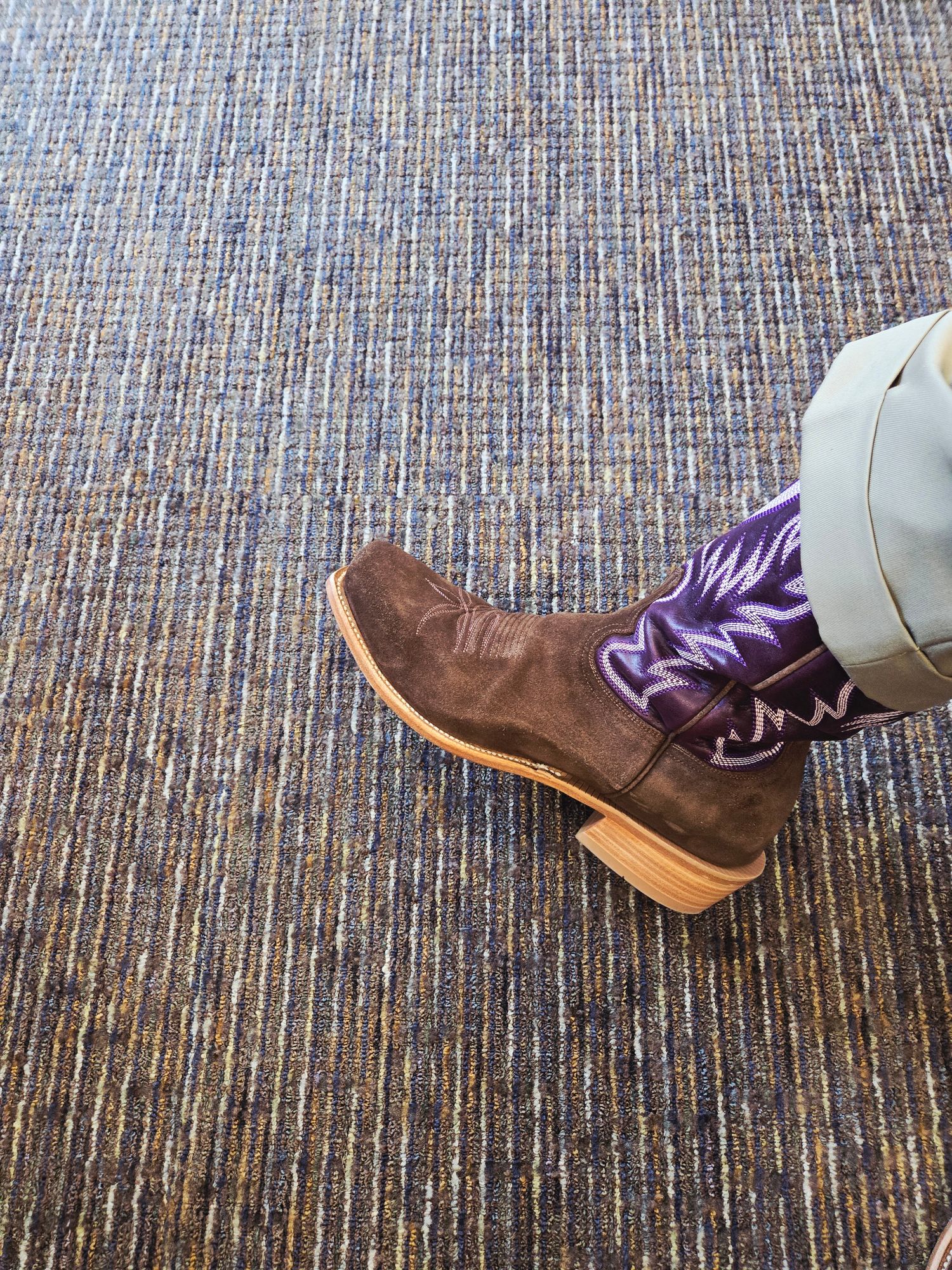 CULVER – HYER Boots display picture 1