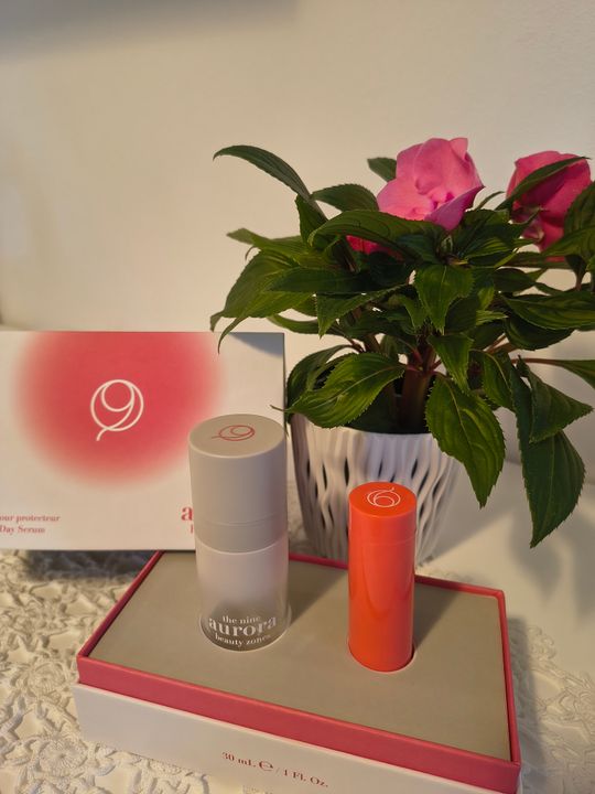 Photo from Linda C.'s review of Lucis 守護日間精華