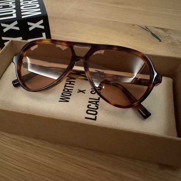 Local Supply aviators GH01 | Polished Black and Light Blue main image 4