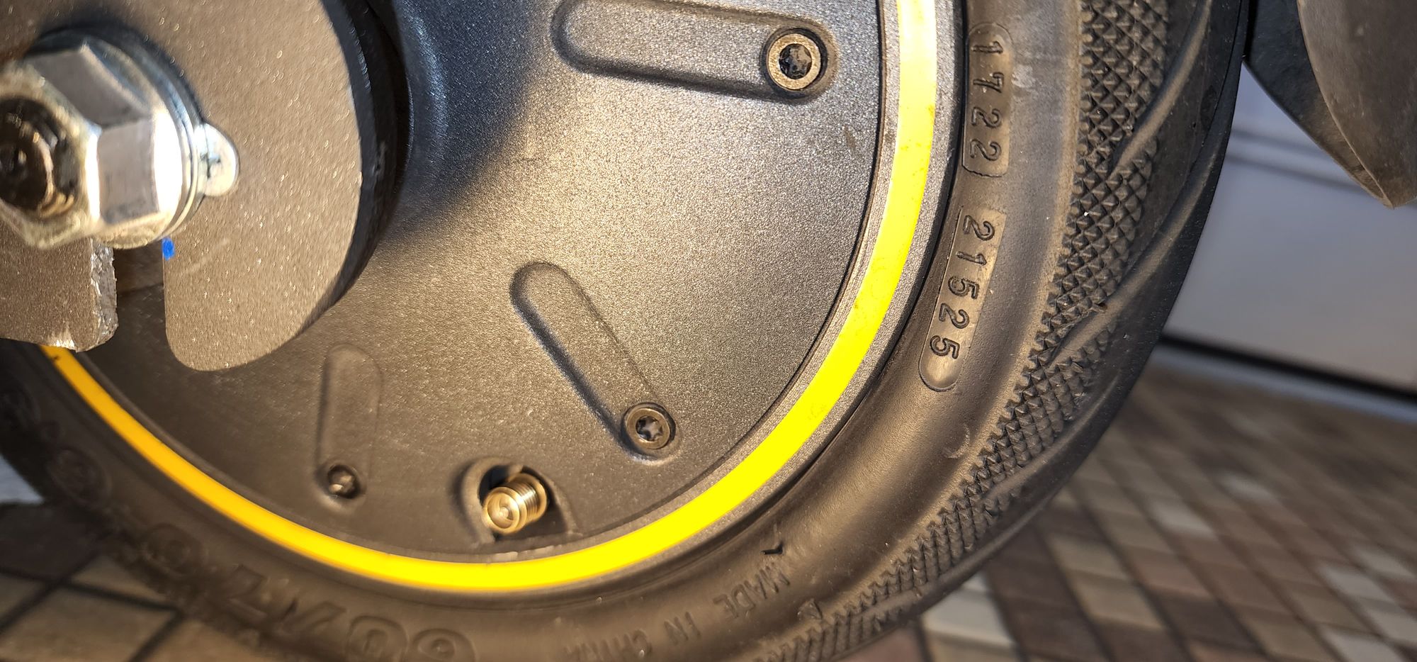 Tire Replacement for Segway-Ninebot MAX G30 Kickscooter– Segway - Main Image