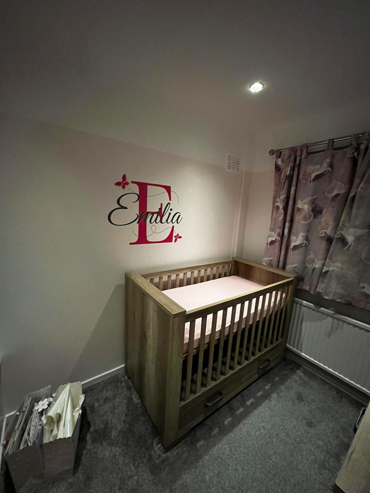 Personalised Name & Cars Removable Wall Sticker – DIY Vinyl Decal For Nursery, Kids Bedroom, Or Playroom – 5 Car Stickers Included