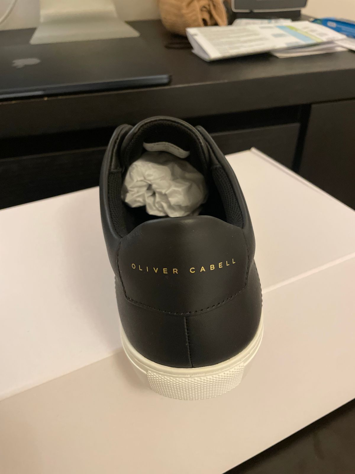 Low 1 Laceless | Black – Oliver Cabell