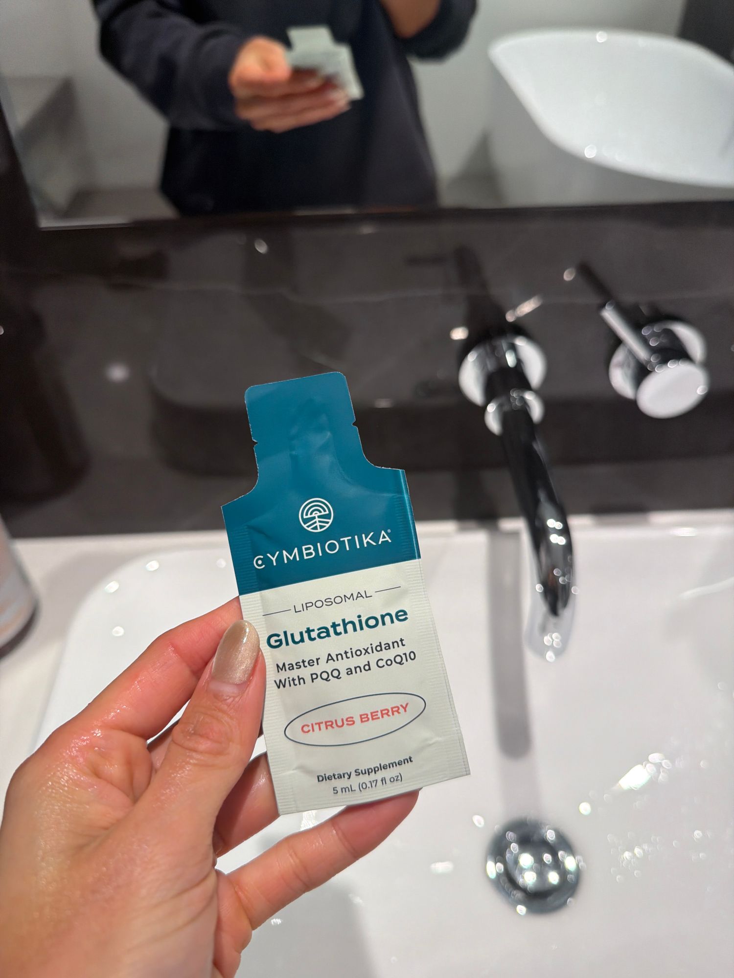 Glutahione - 10 Weeks to Younger Looking Skin  CYMBIOTIKA