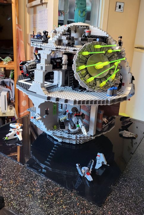 Acrylic Display Case for LEGO UCS Death Star iDisplayit