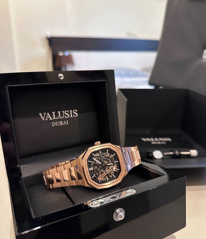 Customer photo of a VALUSIS gift