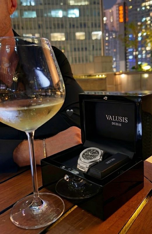 Customer photo of a VALUSIS gift