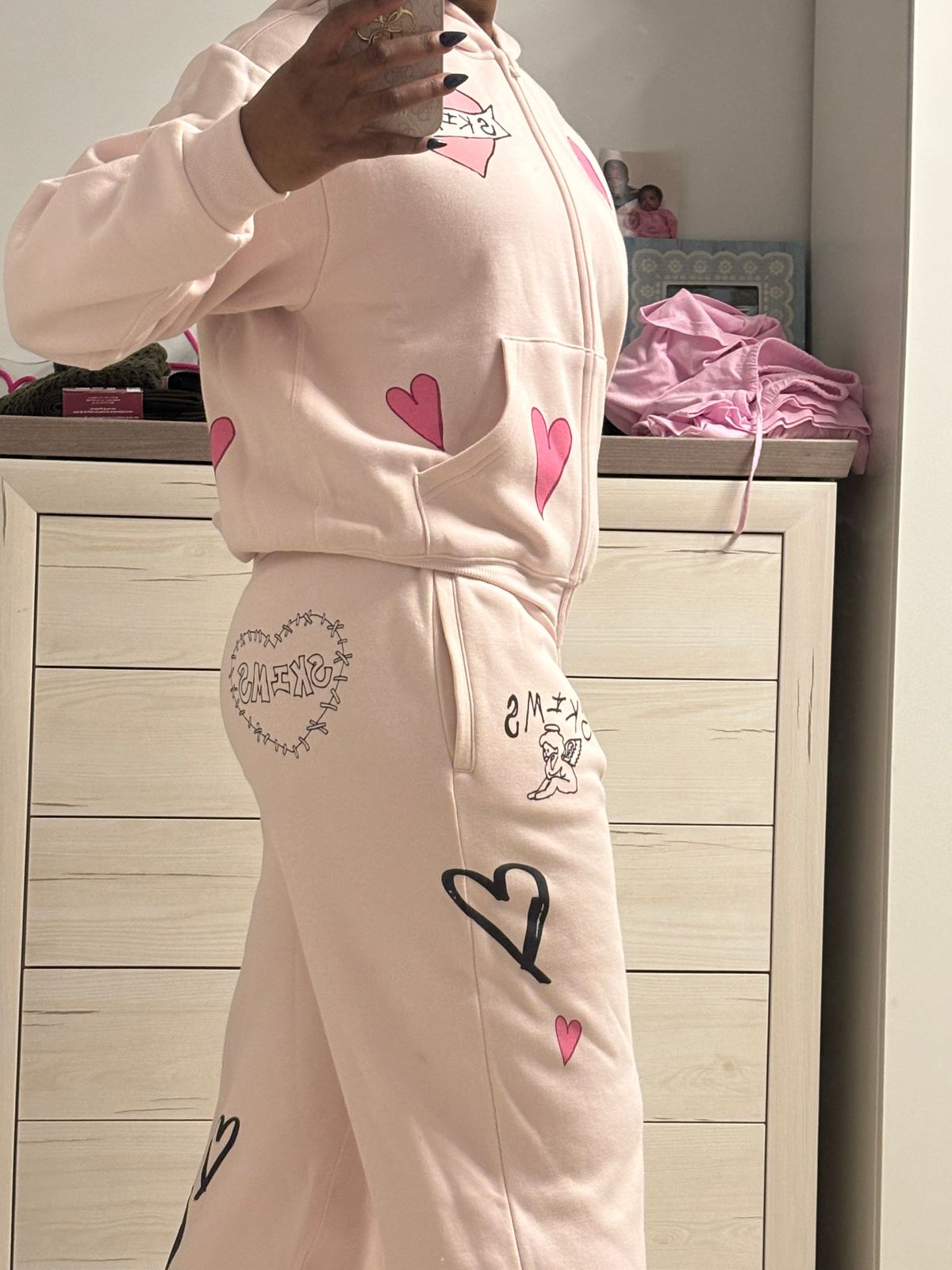 COTTON FLEECE CLASSIC STRAIGHT LEG PANT | BARELY PINK ANGEL SKETCH 