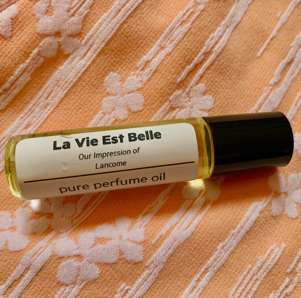 Oil Perfumery impression of Lancome La Vie est Belle Perfume Oil