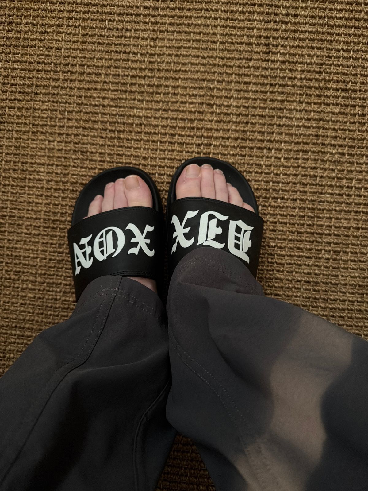 Low Low Slides by Dixxon: Comfortable & Stylish (2026)