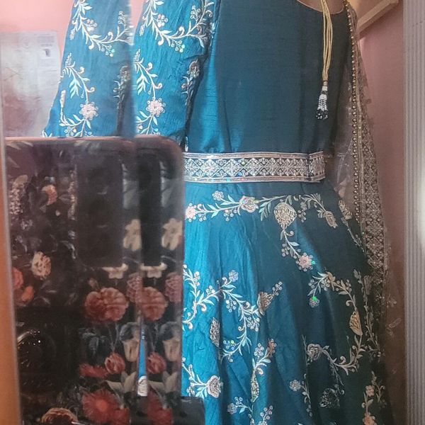 Teal Anarkali in Heavy Embroidered Silk | Lashkaraa Teal Anarkali in Heavy Embroidered Silk | Lashkaraa