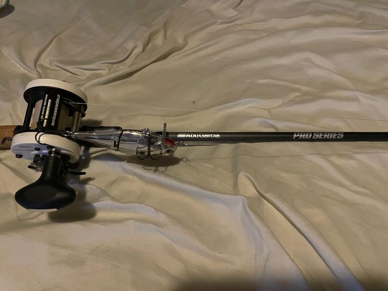 locks for lowrance fish finders BoatEFX GraphLOX