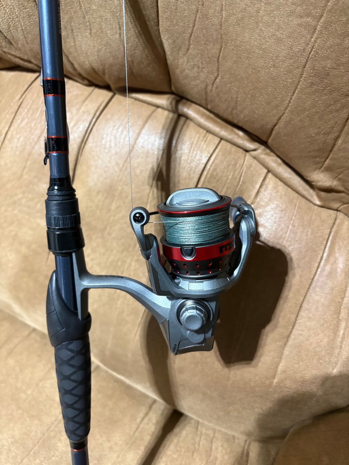 best fishing spincast reels REEl:Spincast Reel with 6+1 BB,CNC Body J50(Blue) Designed for anglers of Fishing Storage FishMaster Bees Floating Lures Size:4 oz (A37)