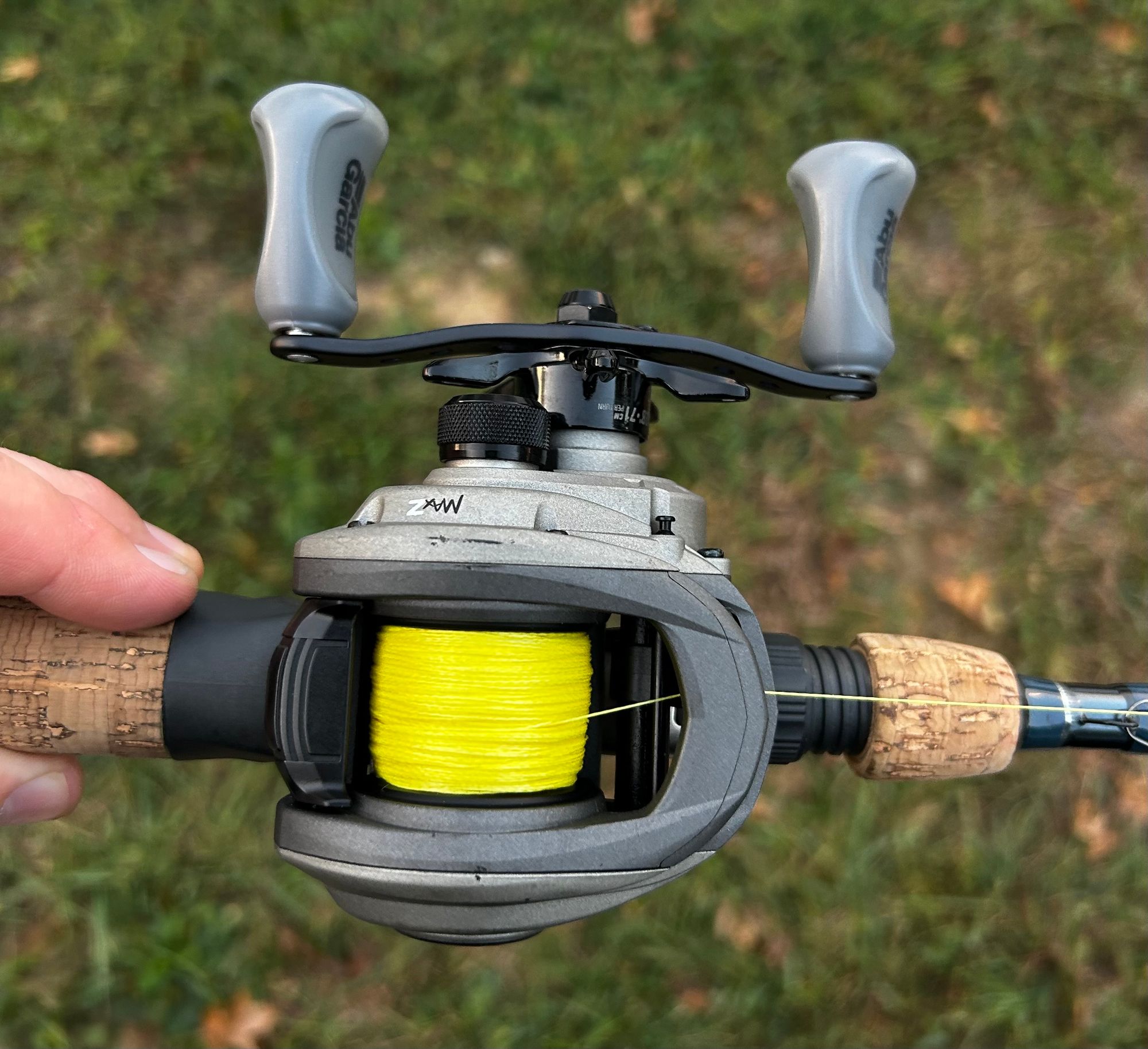 Moulinet Abu Garcia Max Z Taille 10 – Toupie Spinning 5.2:1, 8 Roulements, Capacité Tresse 6 Lbs/150 Yards, MAXZSP10-C