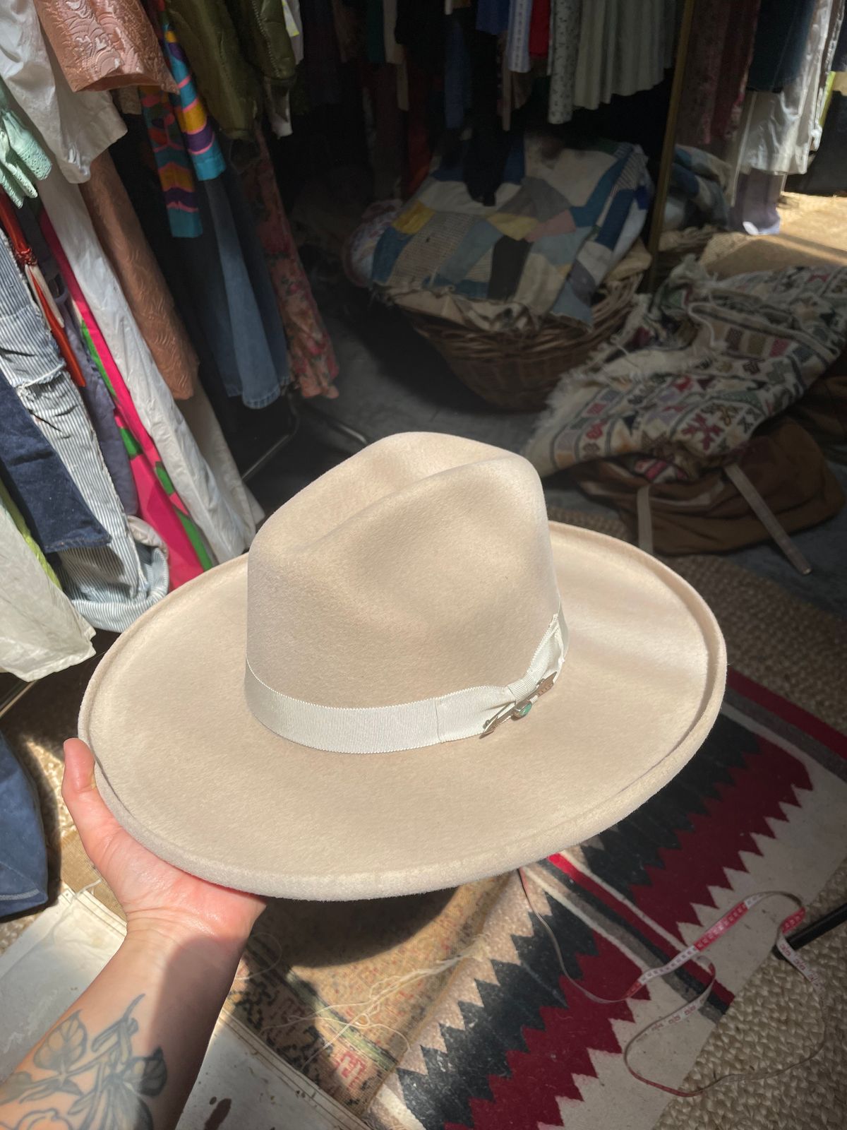 ✨ Seager x Nikki Lane Western Hat – Size 7 1/4 ✨ Star Embellished Cowboy Hat – Nikki Lane main image 3