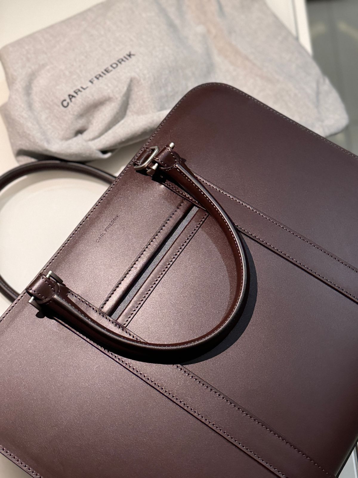 Palissy Slim Leather Briefcase · CarlFriedrik