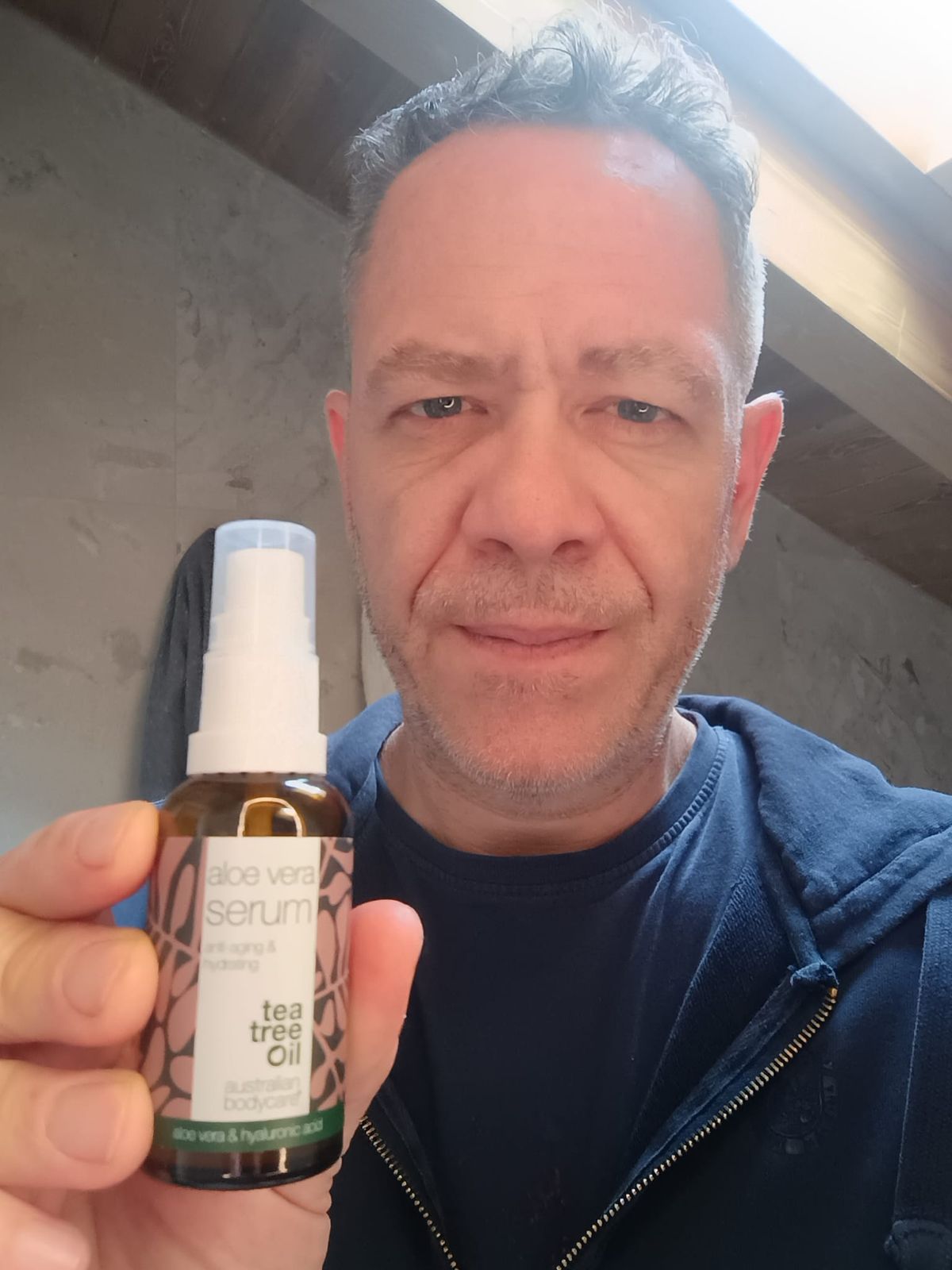Hydrating anti aging serum with Aloe vera & Vitamin C-E-F