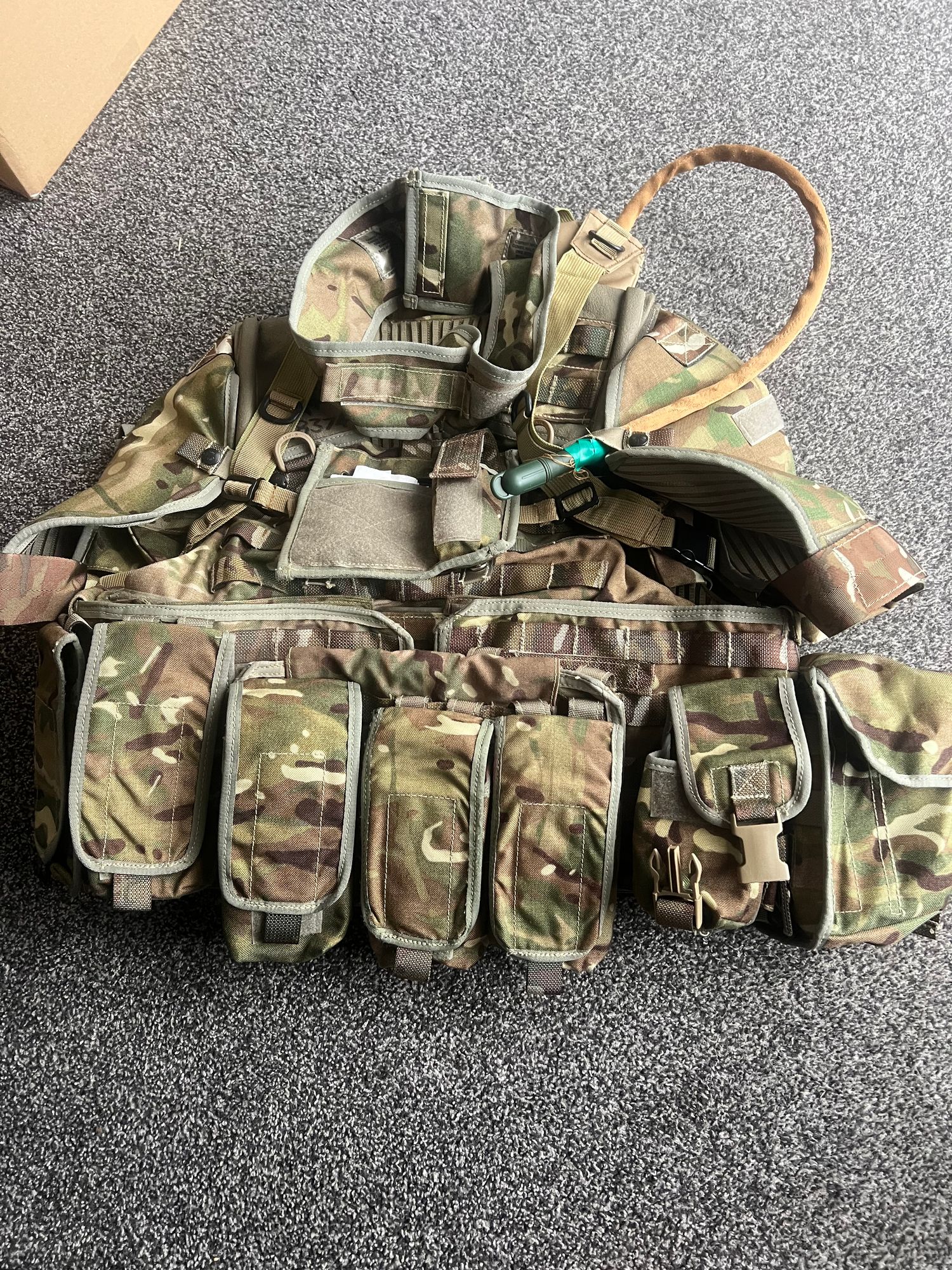 olight adjustable focus flashlight Noctic - Powerful tactical with Focus - CREE XM-L2 T6 500 Lumens BAGS BACKPACKS & LUNCH BOXES With IPX7 waterproof and Lululemon Shoulder Bag Original Condition:Used-1