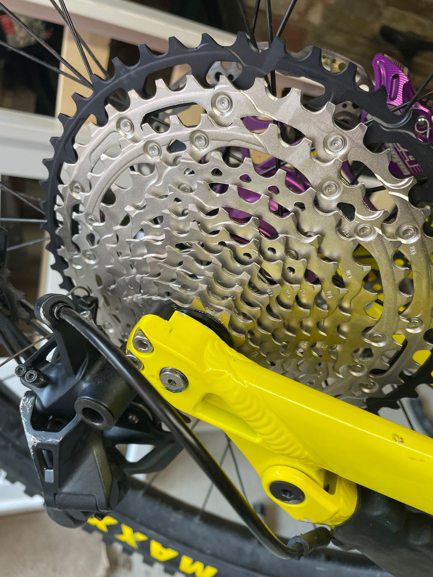 Cassette VTT Shimano SLX CS-M7100 – 10-51 dents - 12 vitesses 12v - Équipements vélos