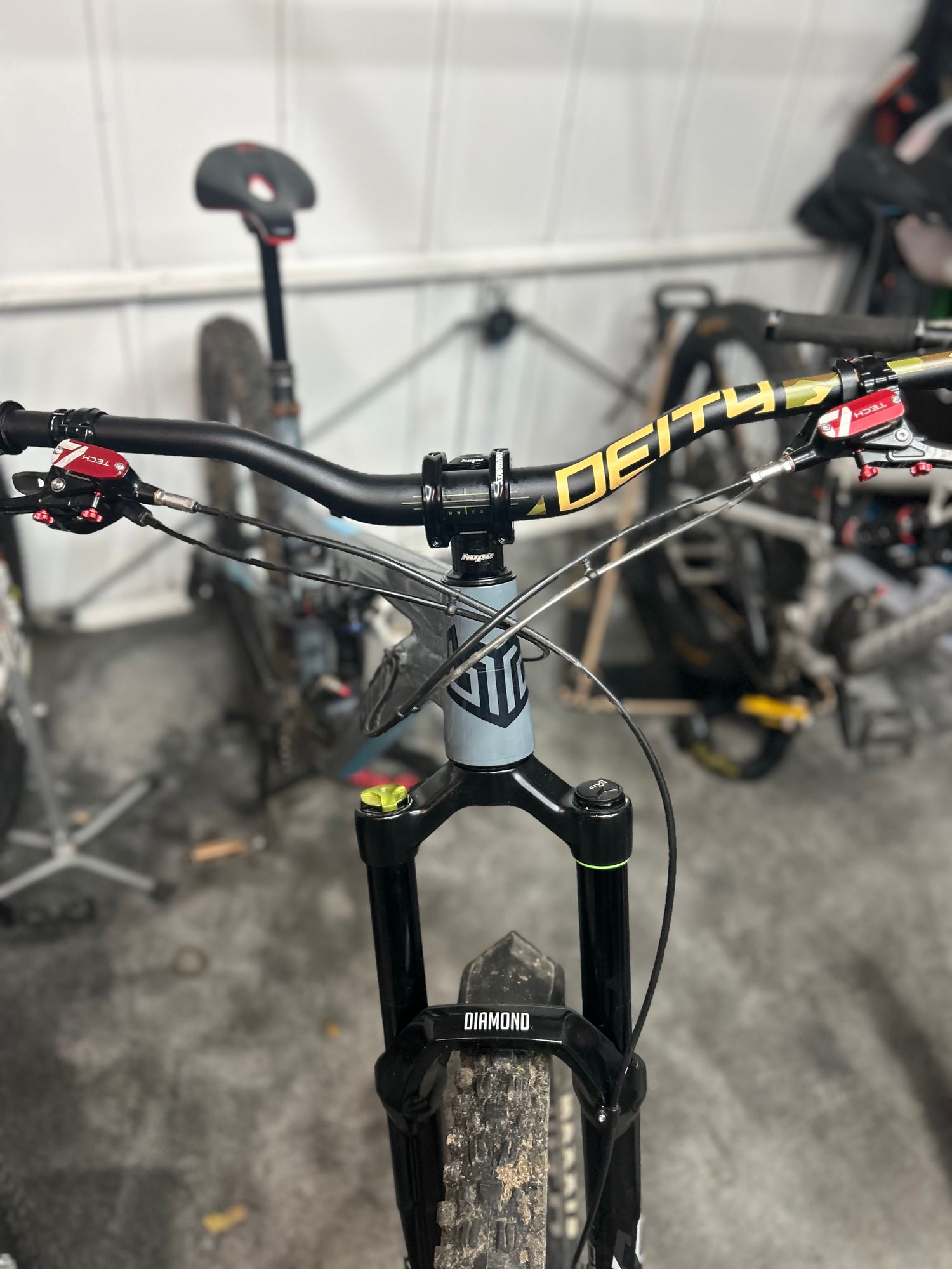 Deity CZ40 Cam Zink Signature Bars | Biketart