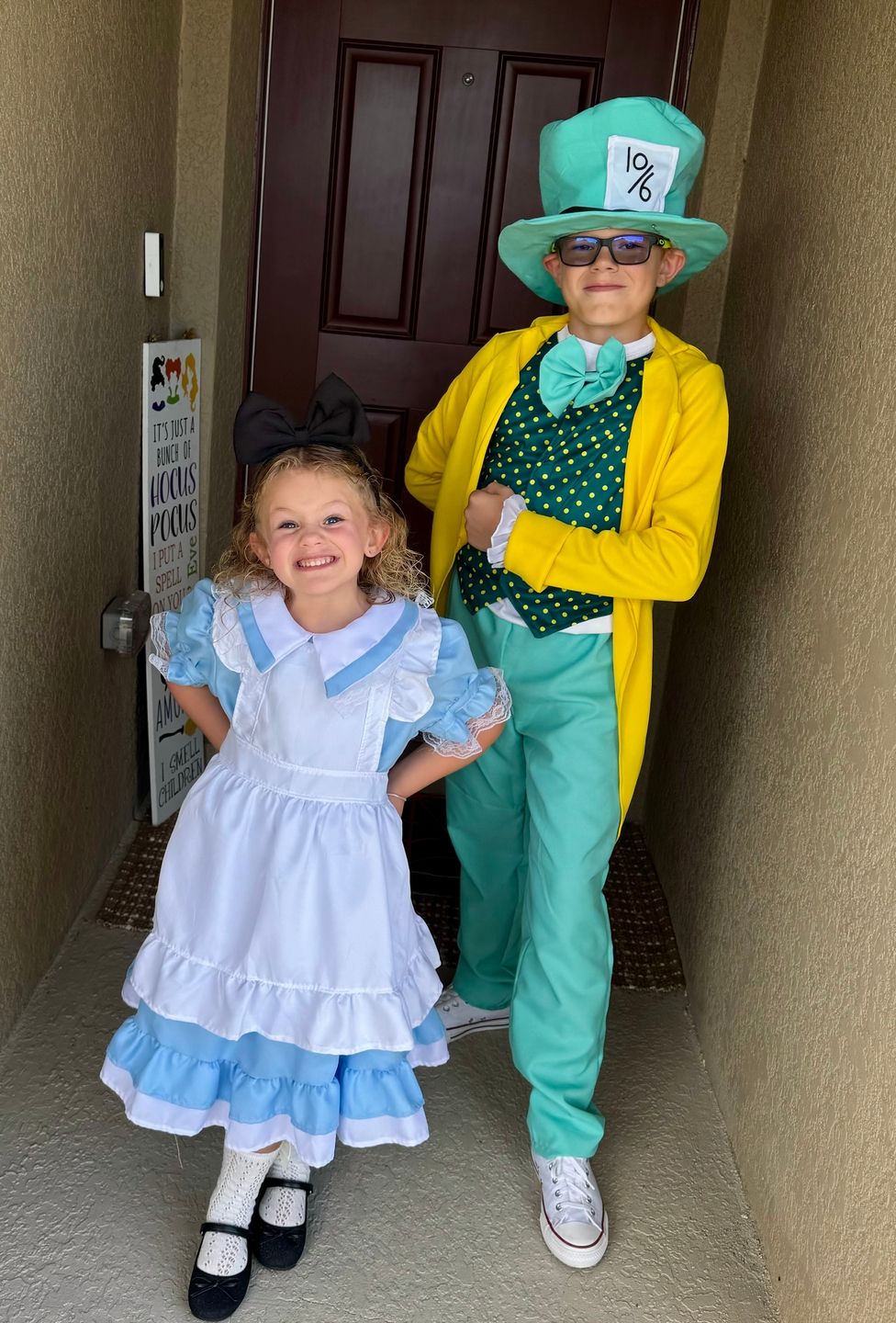alice and wonderland dress Girls Enchanted Ruffled 3-Piece Costume Blue / 7Y/8Y Doesnt restrict movement or play Buttery Coolest Homemade Alice in Wonderland