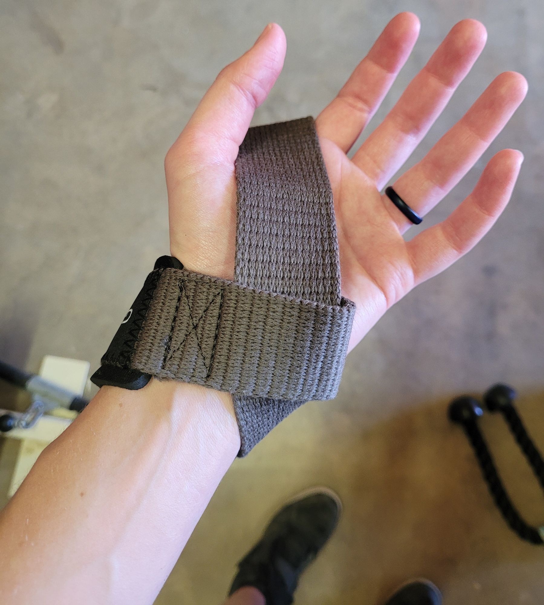 Lifting Straps Deadlift Gym Wrist Straps Weightlifting With Neoprene | ROBUST – Robust