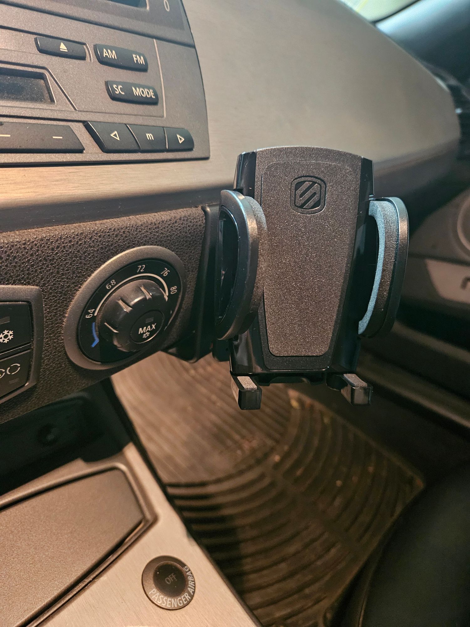 Angled Dash Mount for BMW Z4 ProClip USA