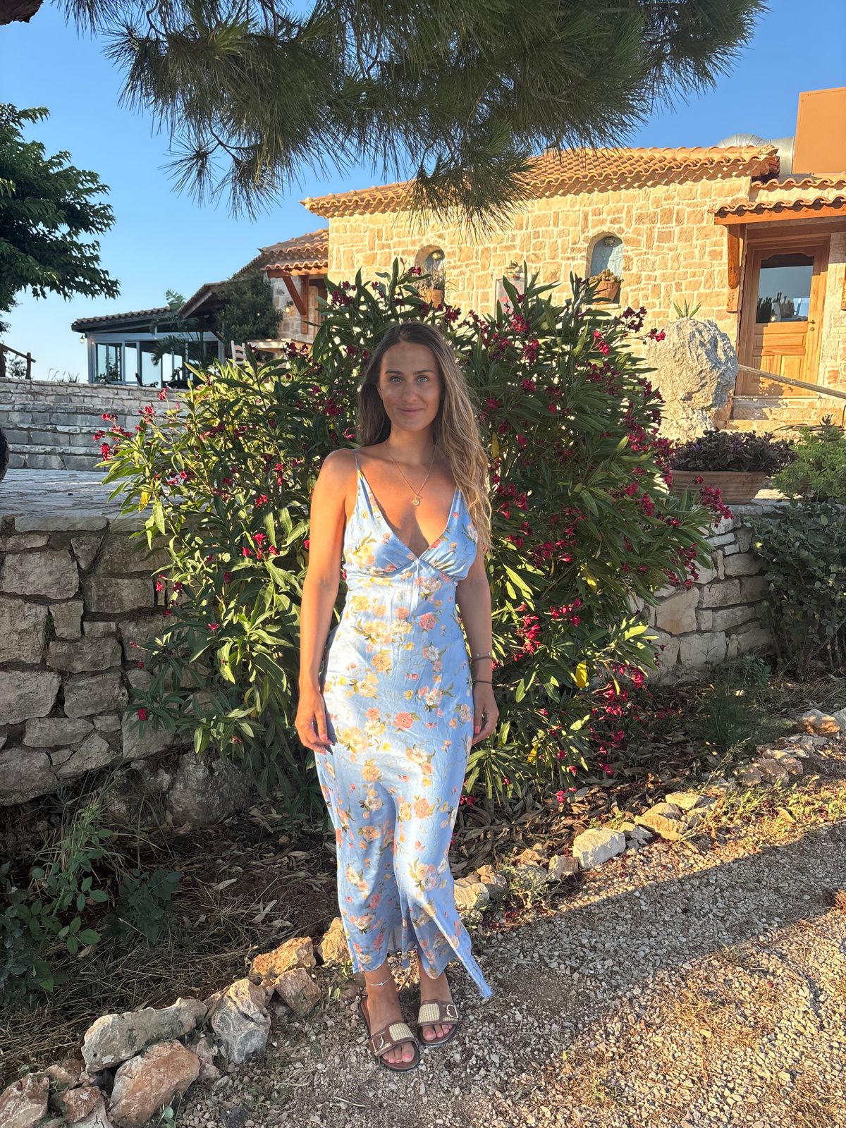 Rent Bec + Bridge Floral Print Kika Maxi Dress | Hirestreet Rent Bec + Bridge Floral Print Kika Maxi Dress | Hirestreet