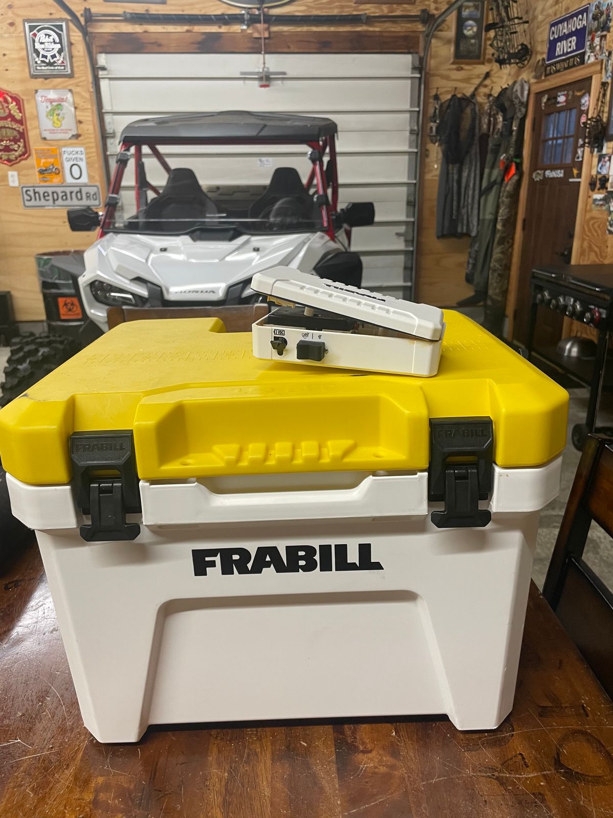 Frabill Magnum Bait Station® Frabill®