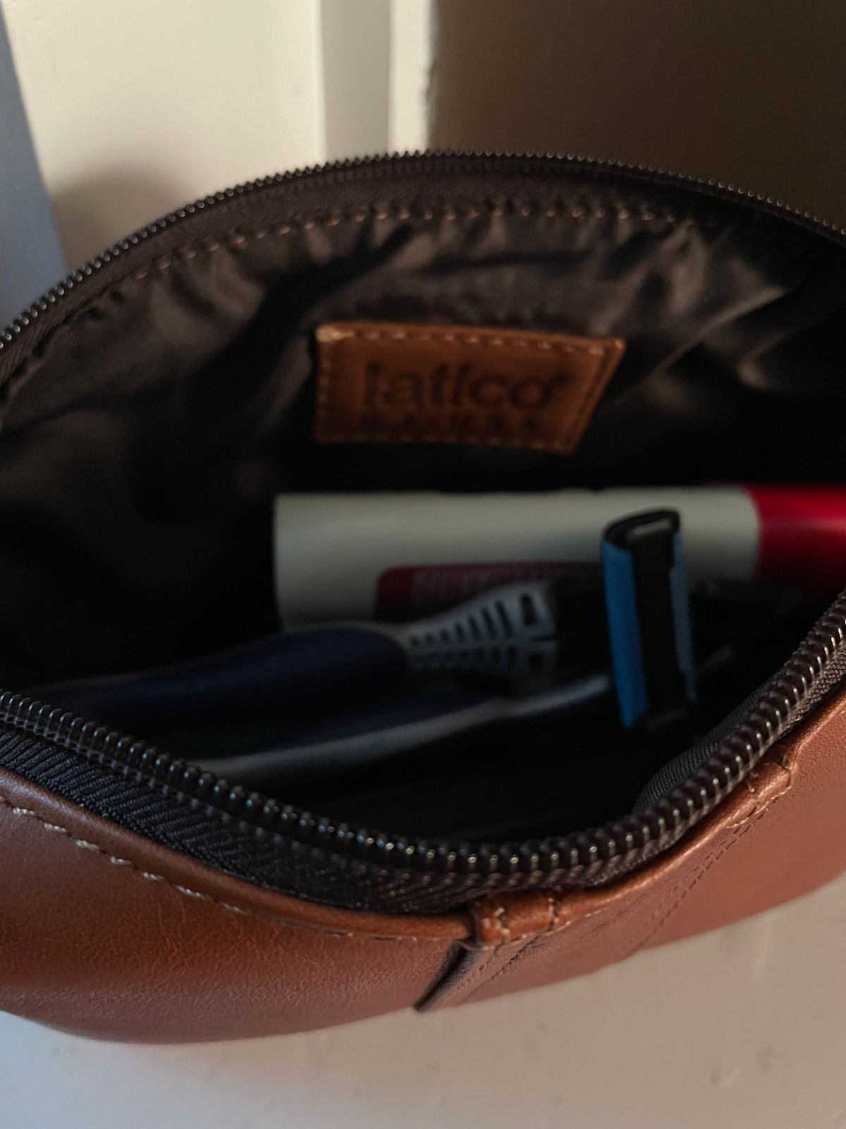 Buy The West Side Leather Travel Kit | Simple & Easy To Carry