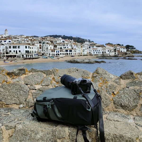STRATUS PHOTO 18L in Wasatch Green  WANDRD Gear
