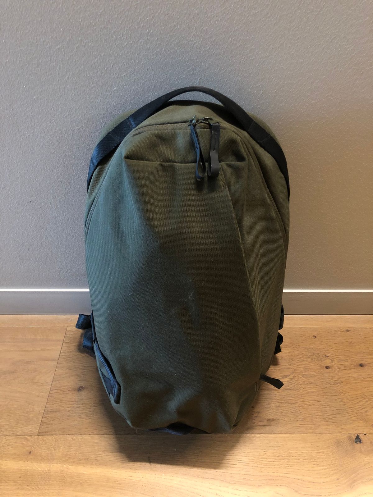 日常背包| 20L 通勤背包，適用於日常使用– Able Carry