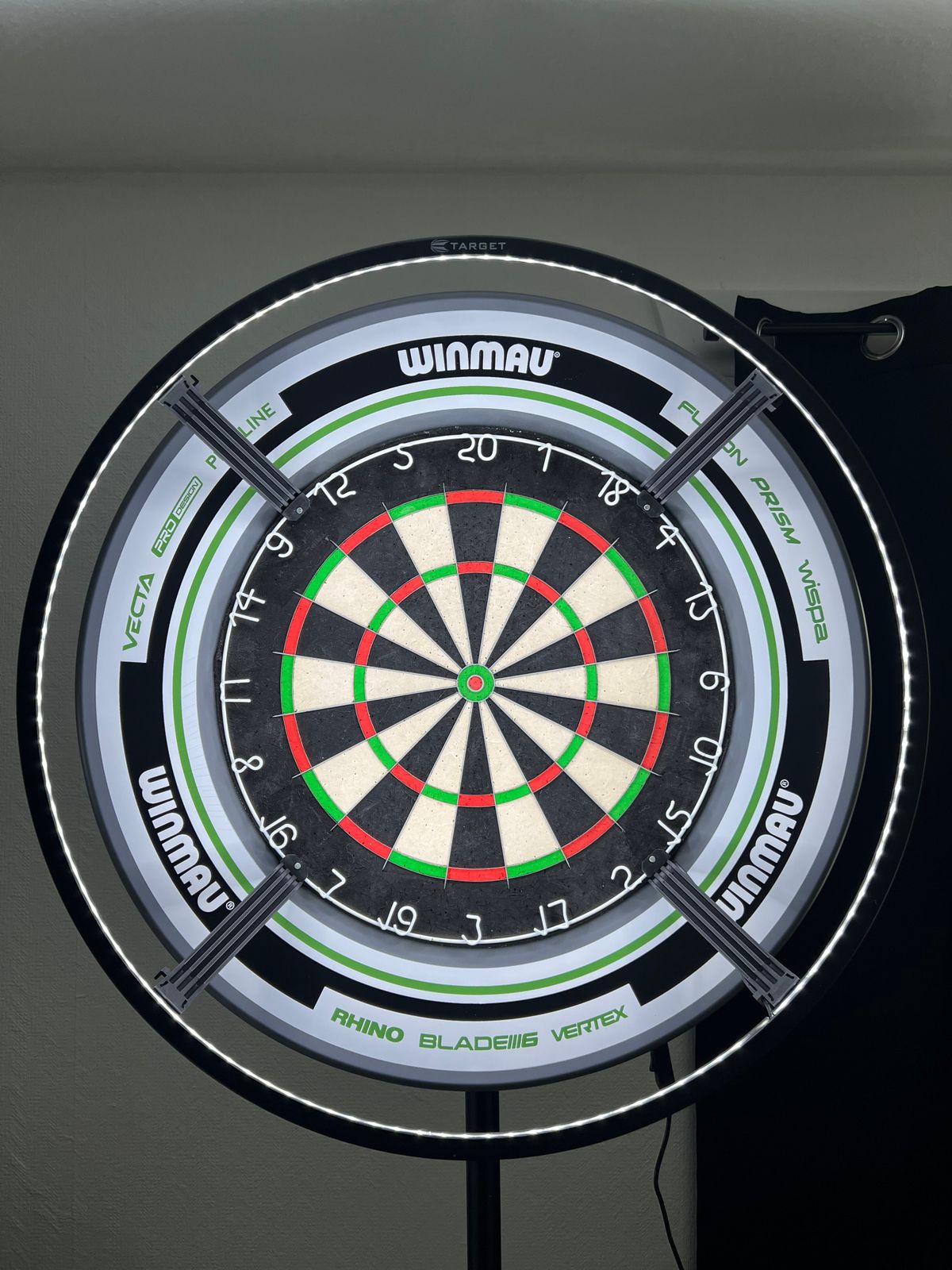 WINMAU Dartboard Surround Ring - Advance Zwart Rood Wit Groen - Muurbeveiliging