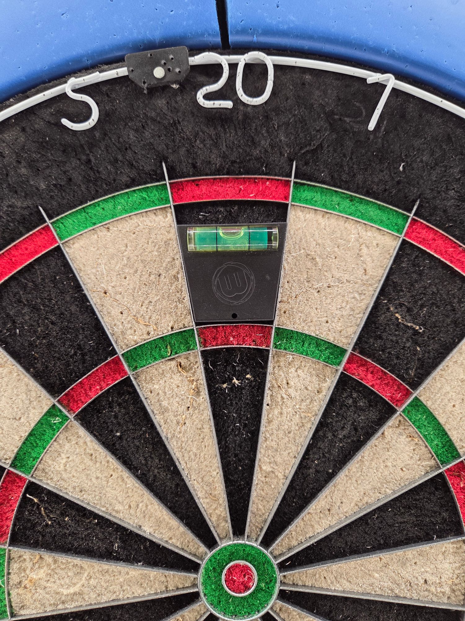 Winmau Spirit Master - Alignement Parfait Pour Cibles Fléchettes Acier Et Électroniques