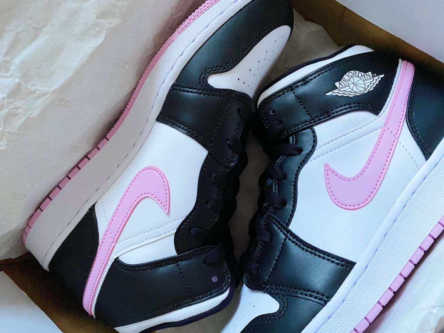 Mid Arctic Arctic Pink 1s Air Jordan Mid GS 'White Light Arctic