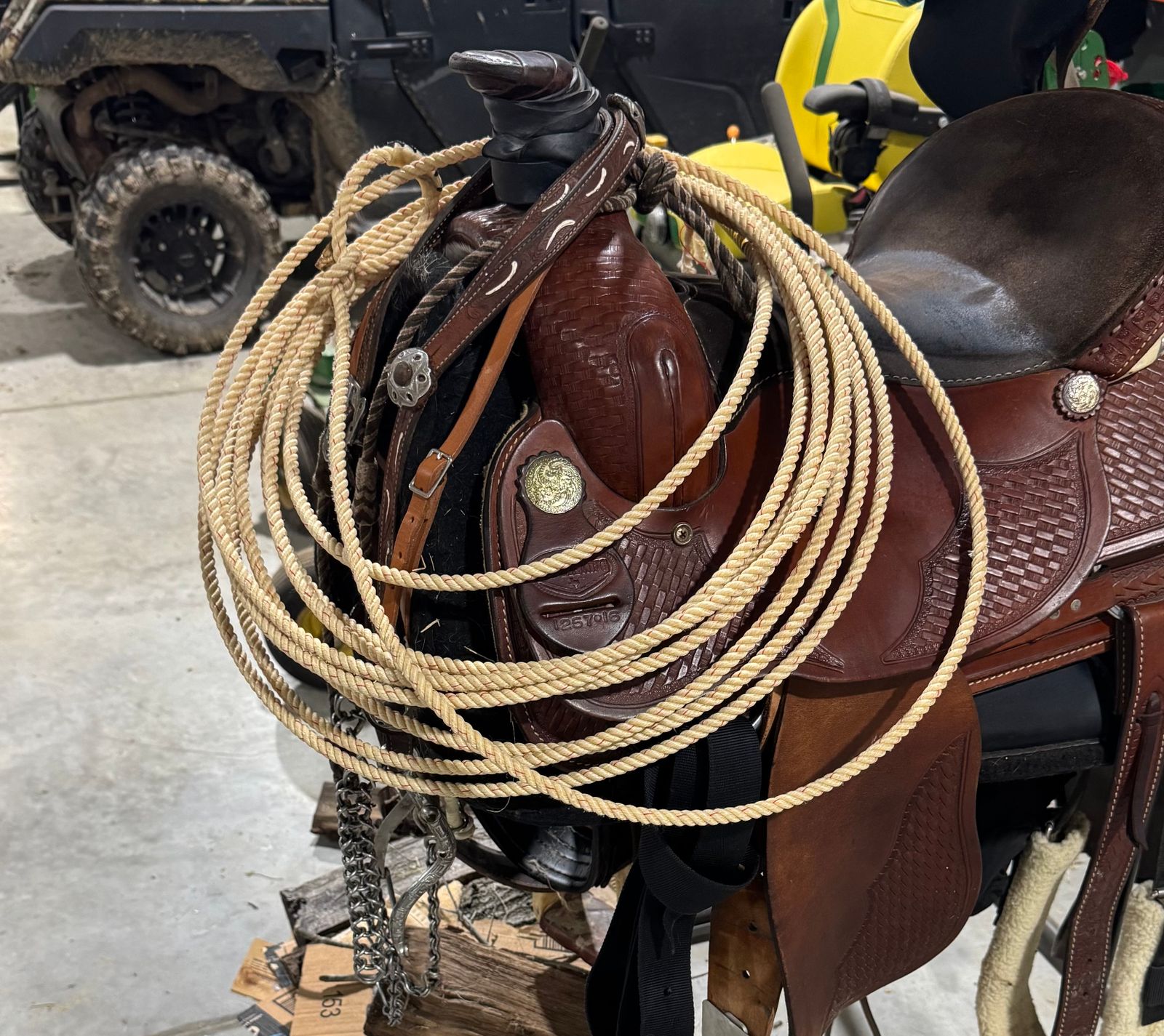 A Concha Center Breast Collar – Buckaroo Leather Products