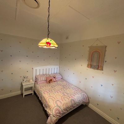 Hearts wall decals in girls bedroom