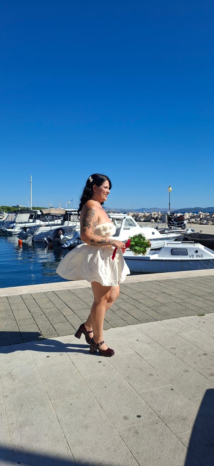 ann mini dresses in ivory Audrey H Mini