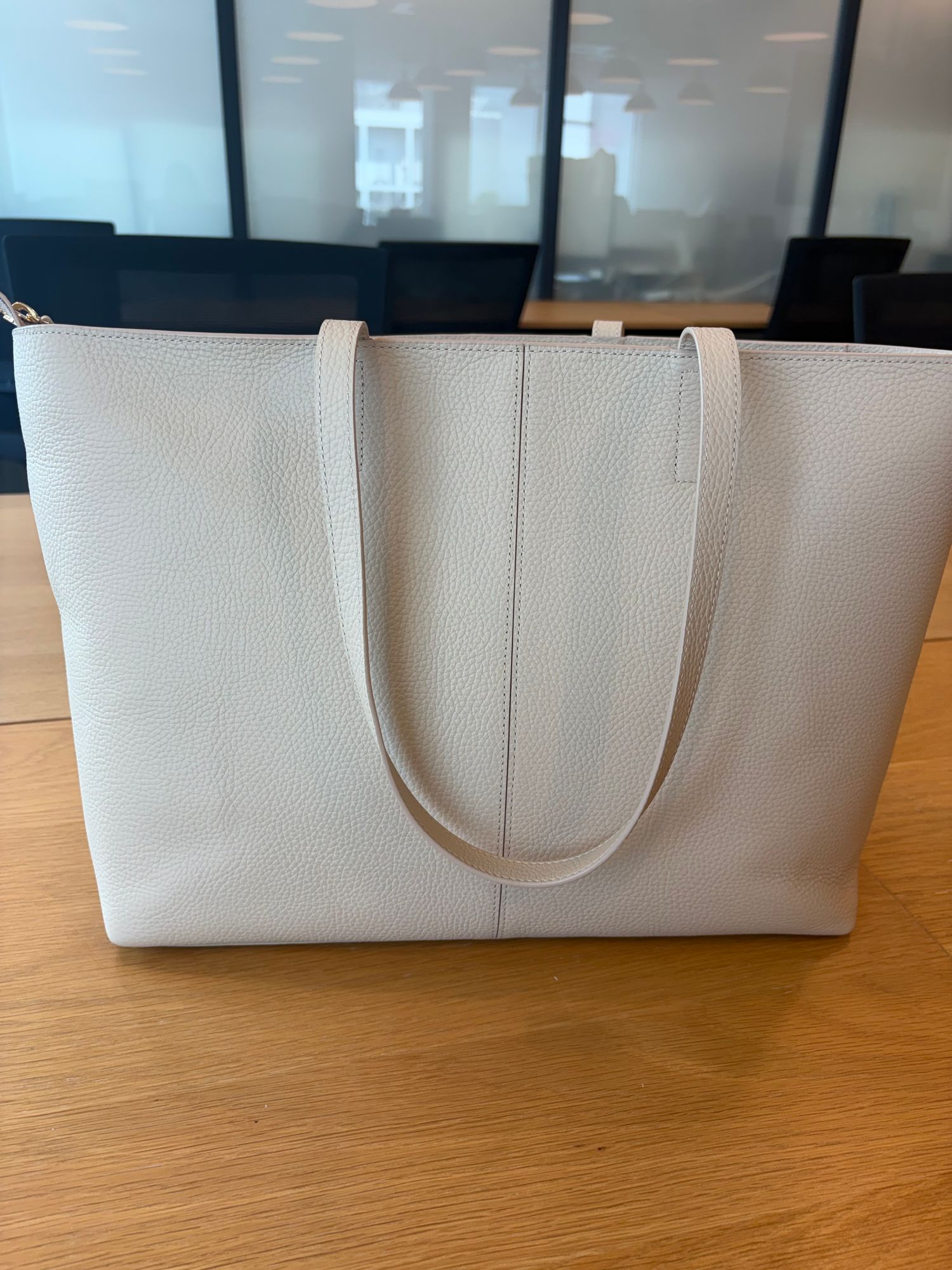 The Zipped Soft Tote - Saharan Nude – MAISON de SABRÉ