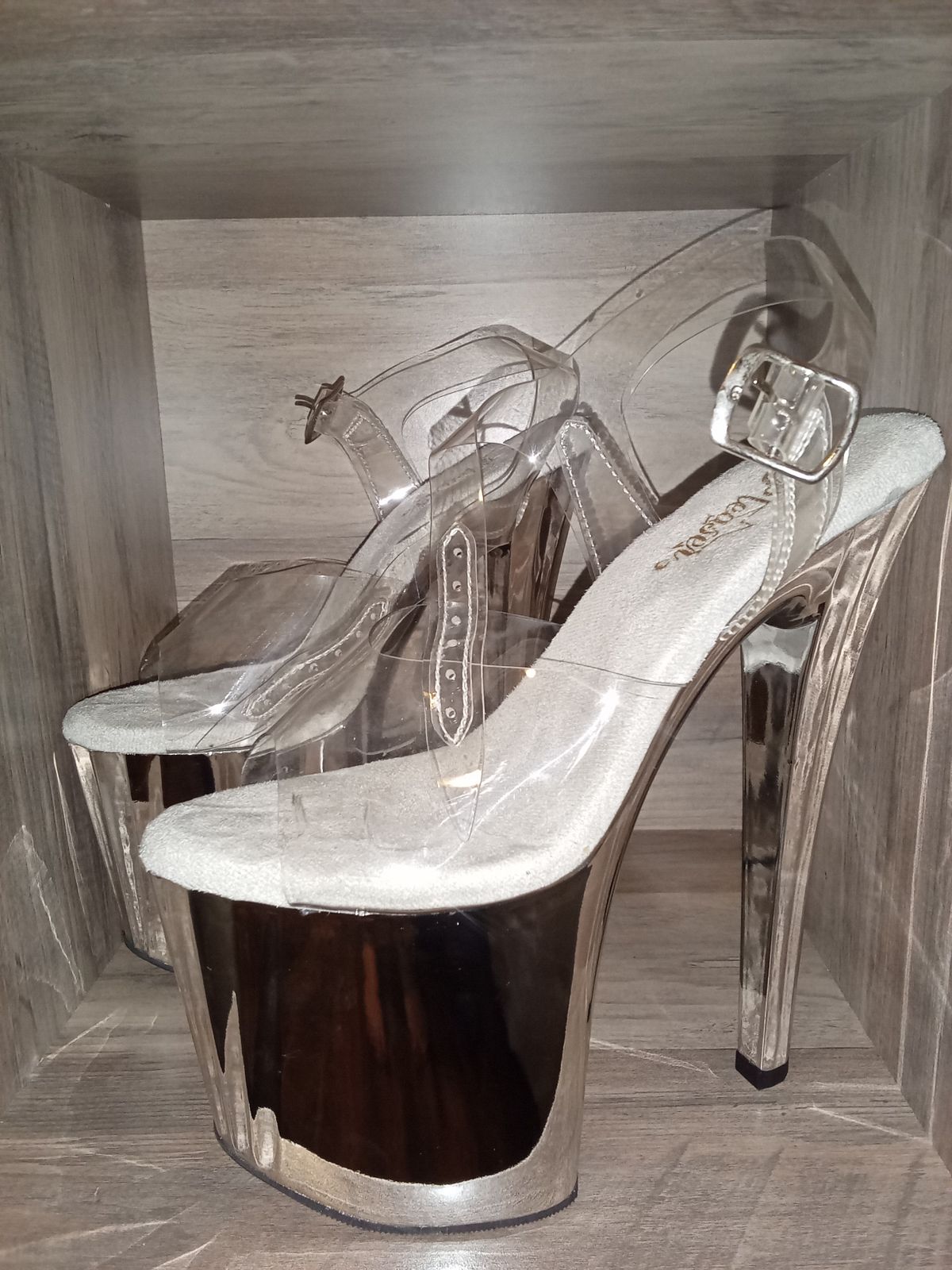 Pleaser Enchant-708 in Clear-Black/Clear – Pleaser Shoes