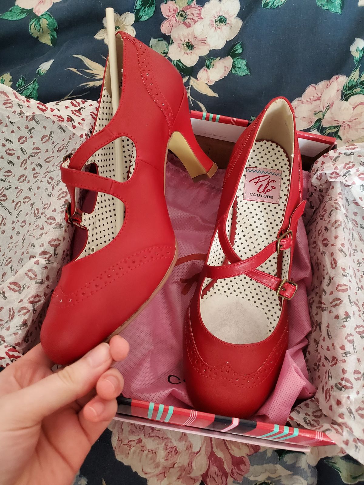 Pinup Couture Flapper-35 in Red Vegan Leather – Pleaser Shoes