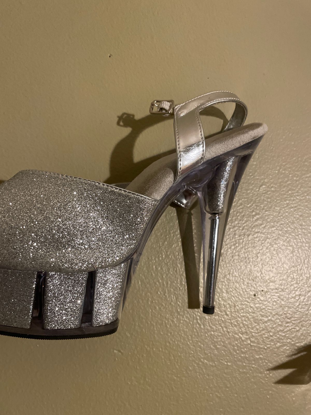 Pleaser Delight-609-5G in Silver – Pleaser Shoes