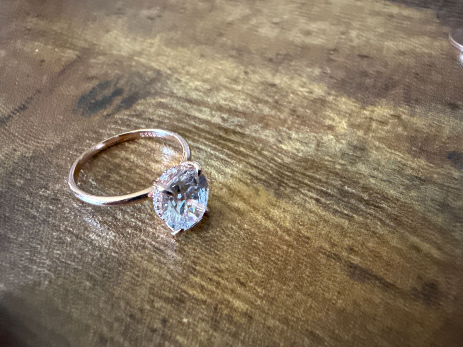 The Elena - Hidden Halo Oval Engagement Ring - Modern Gents