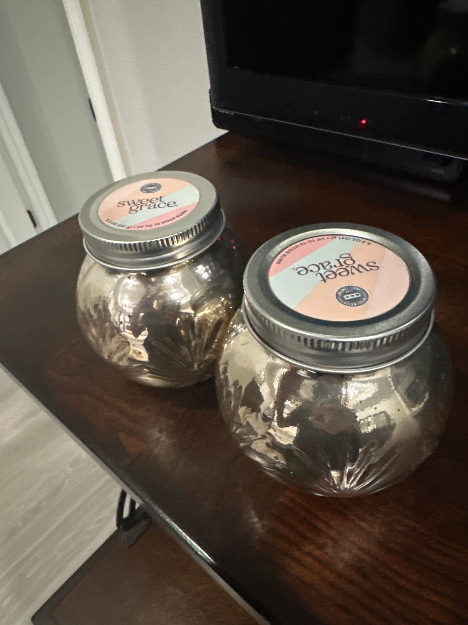 Bridgewater Candle Sweet Grace Large Decorative Jar Scented Candle | Candle For Home | Soy Wax Blend | 42.3 Oz | Up To 85 Hour Burn Time | Passion Fruit, Sparkling Tea & Patchouli