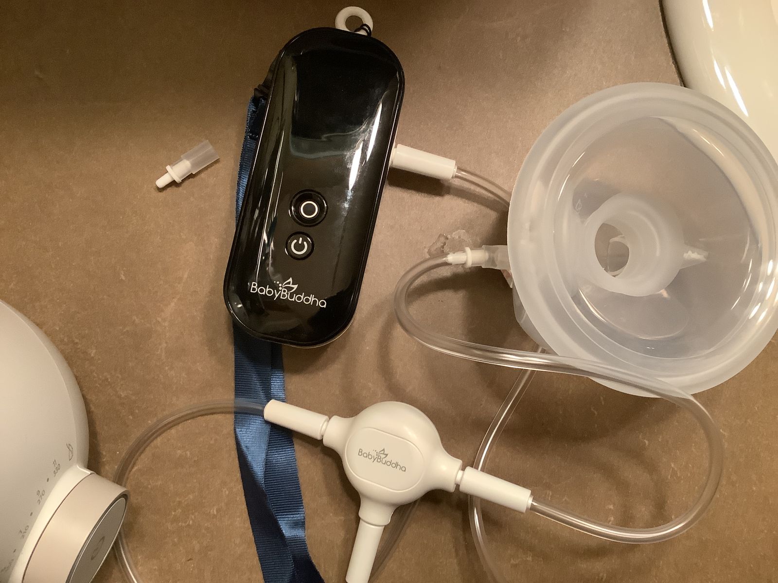 Legendairy Milk Cups Baby Buddha Pump With Freemie Cups Silicone