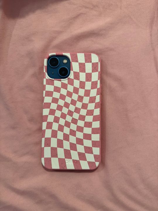 Bubblegum Pink Warped Checkers iPhone 11 Case – Pela Case
