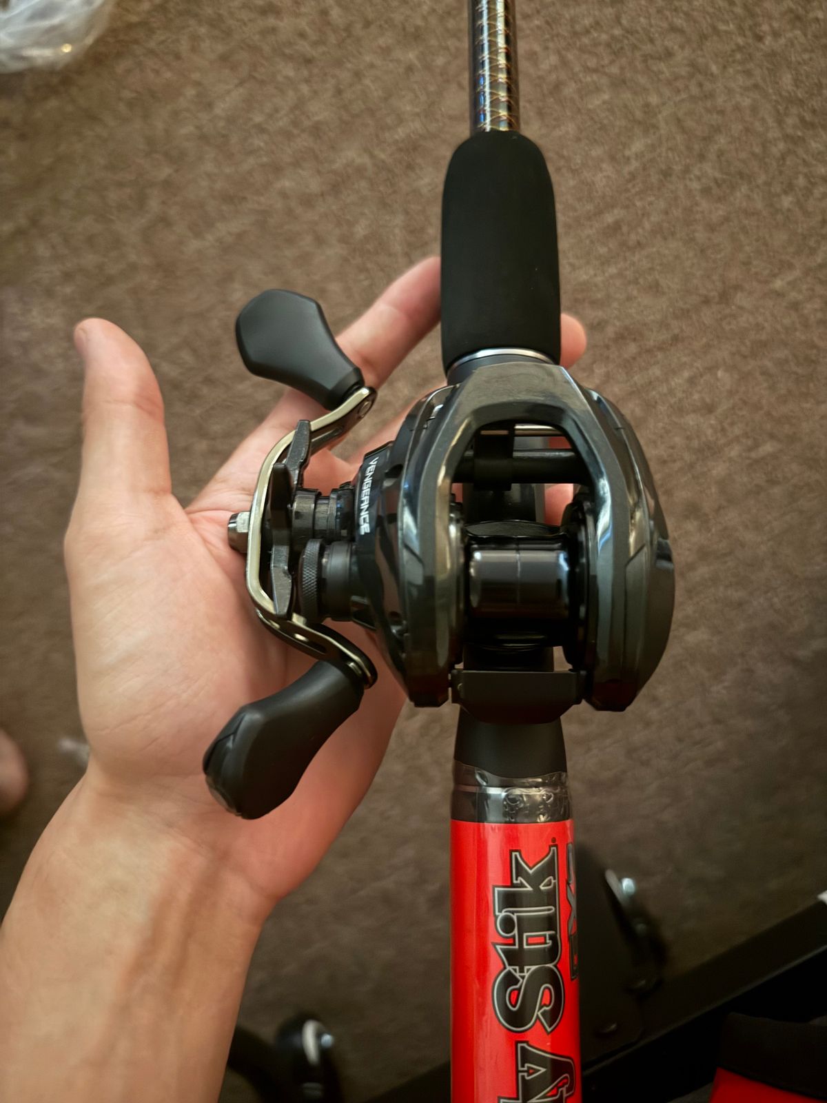baitcast reel 2 finger KastKing Kestrel BFS Finesse Baitcasting | BFS Reel Royale Legend II provides faster gear ratios than the previous models Lew's Academy - How to