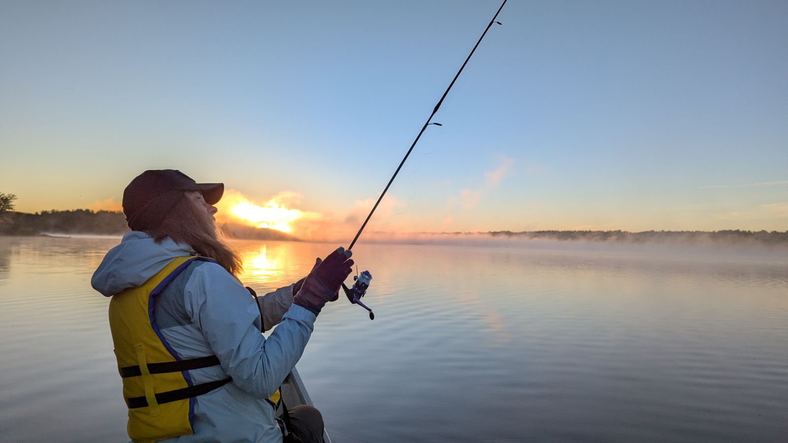 best fishing pole for woman Ugly Stik Complete Ladies Spinning Kit Equipped with a smooth action bearing design reel spooled with line and you have a combo that gets it done PLUSINNO Ladies Telescopic Pink Fishing