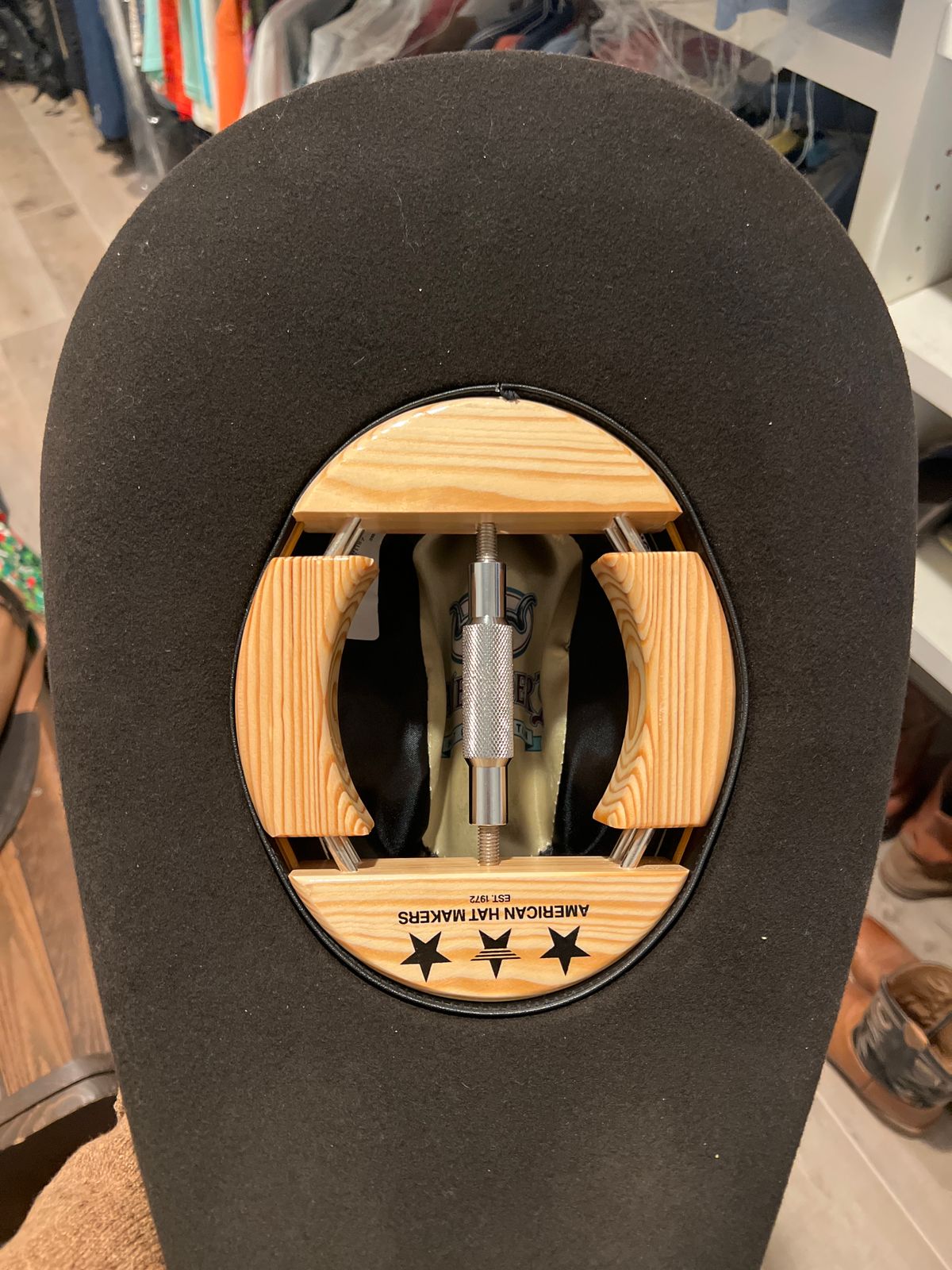 Four Way Hat Stretcher | American Hat Makers display picture 2