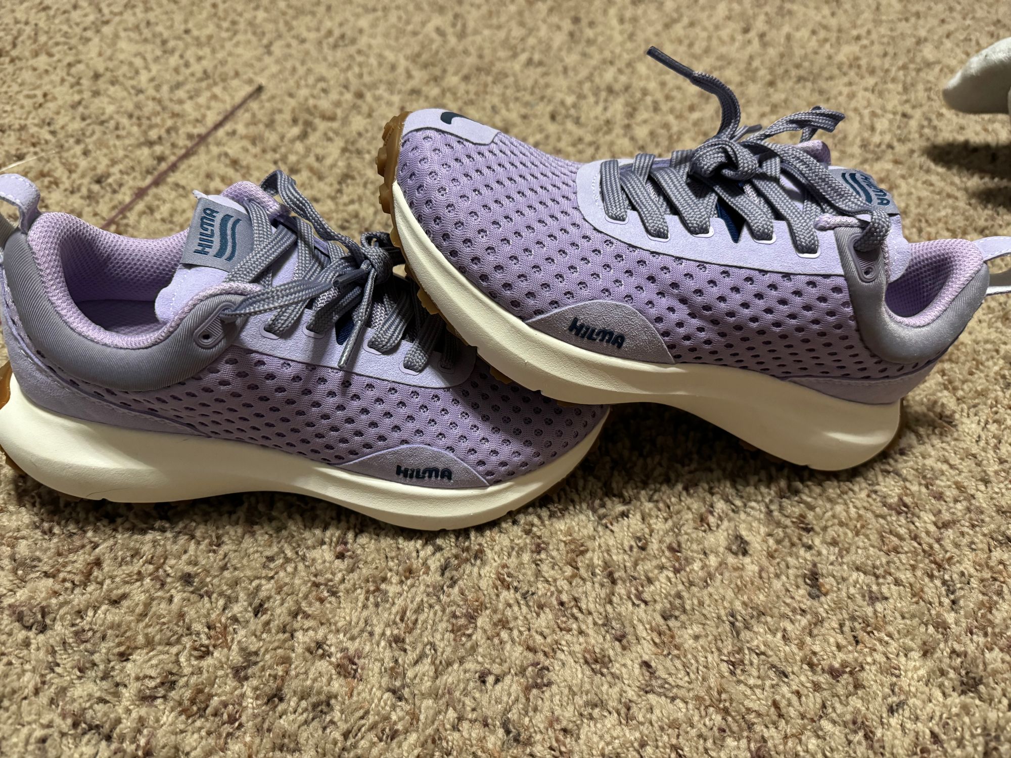 The Everywhere Fit Two in Sandstone – Hilma Running Shoes