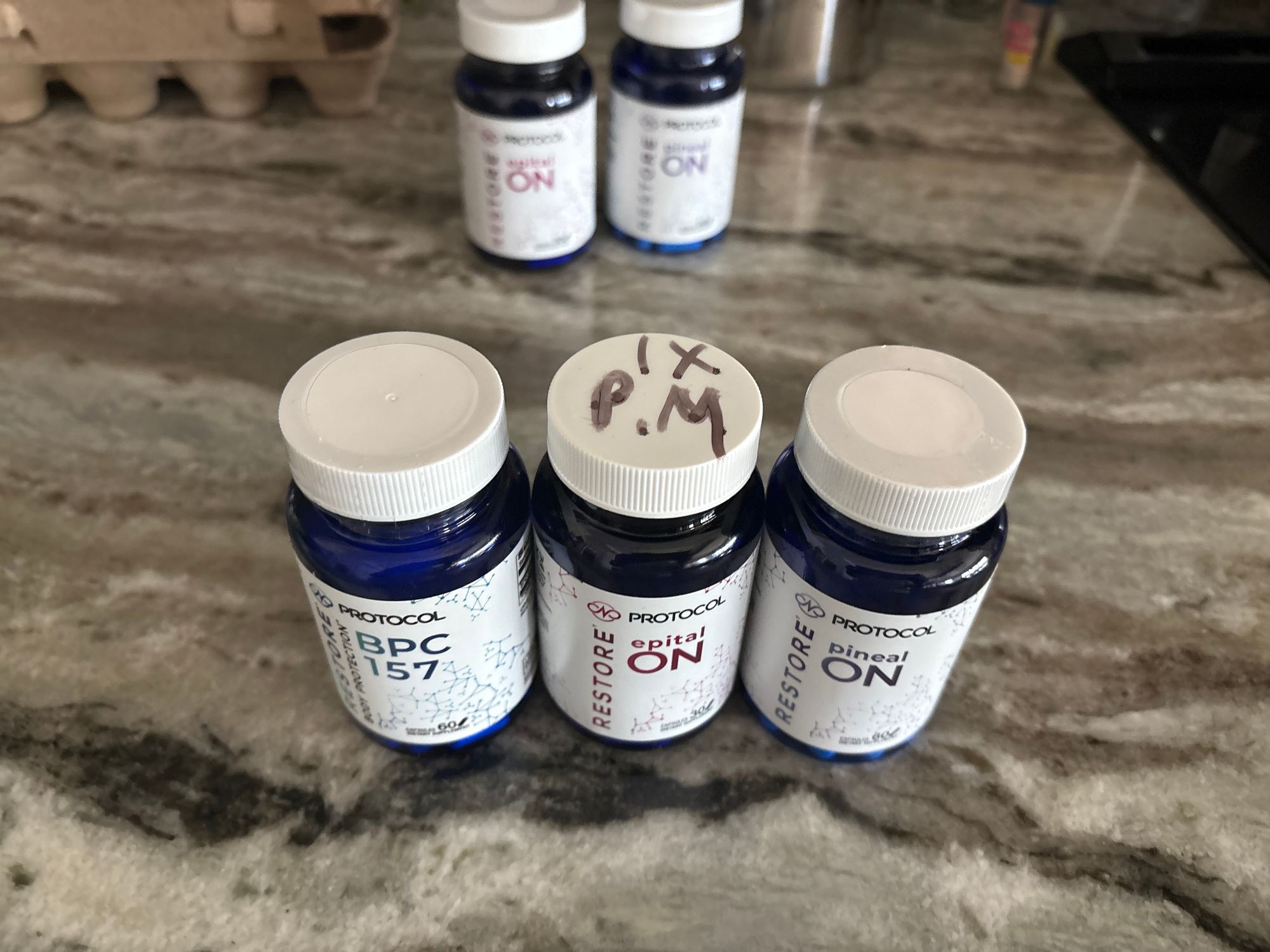 how do you say glutathione How do you pronounce Glutathione? Say it with us: Gloo-tuh-thigh-own! But what does it do for your body? Glutathione is a master antioxidant, helping to detoxify, boost your immune system, and